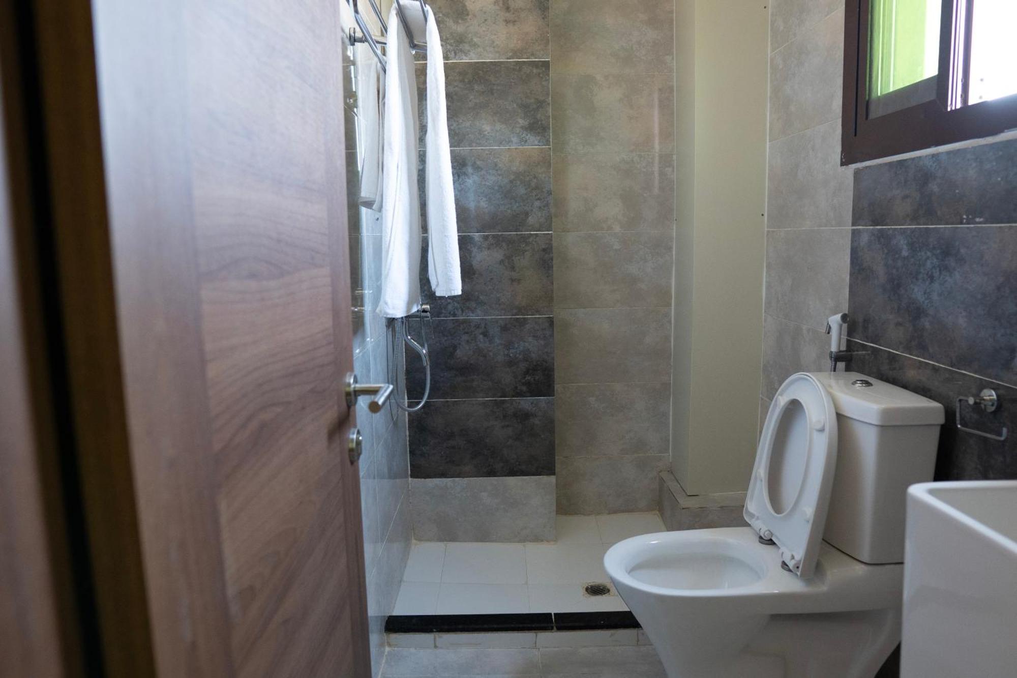 Hamdaan Hotel Харгейса Екстериор снимка
